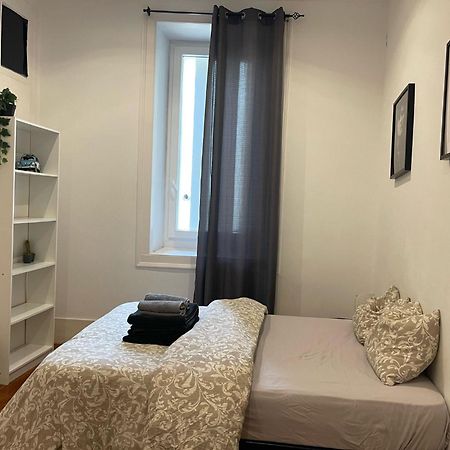 Embassy Arriaga Private Elegance Rooms In Stylish Shared Apartment Lisabona Exterior foto