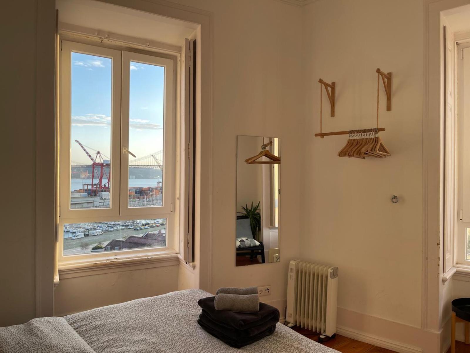 Embassy Arriaga Private Elegance Rooms In Stylish Shared Apartment Lisabona Exterior foto