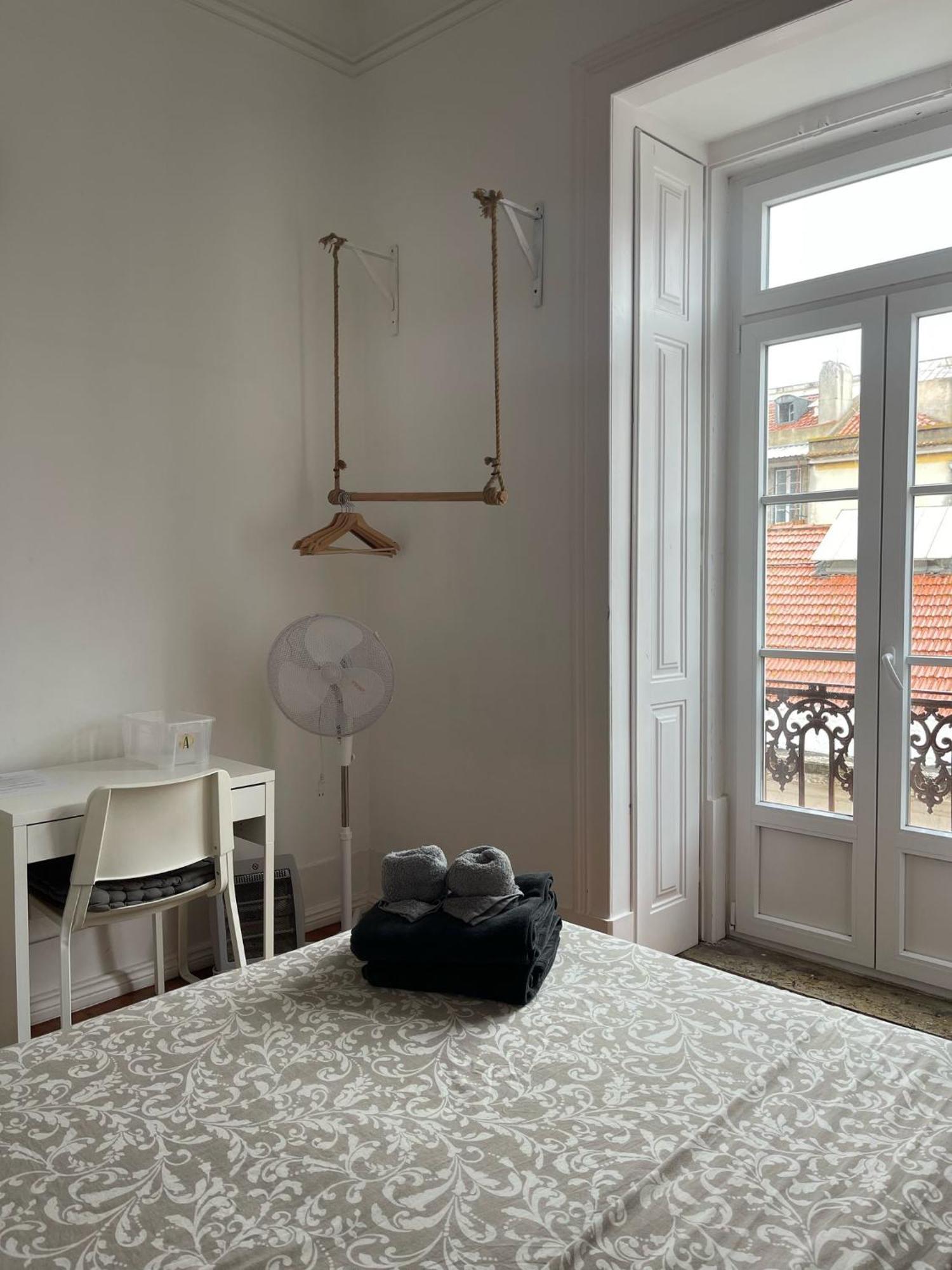 Embassy Arriaga Private Elegance Rooms In Stylish Shared Apartment Lisabona Exterior foto